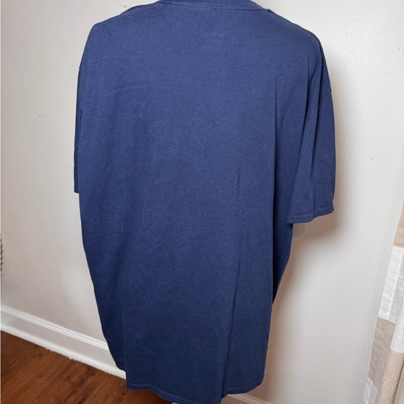 Navy Graphic T-Shirt navy blue size 2XL. Good condition. - Picture 2 of 2